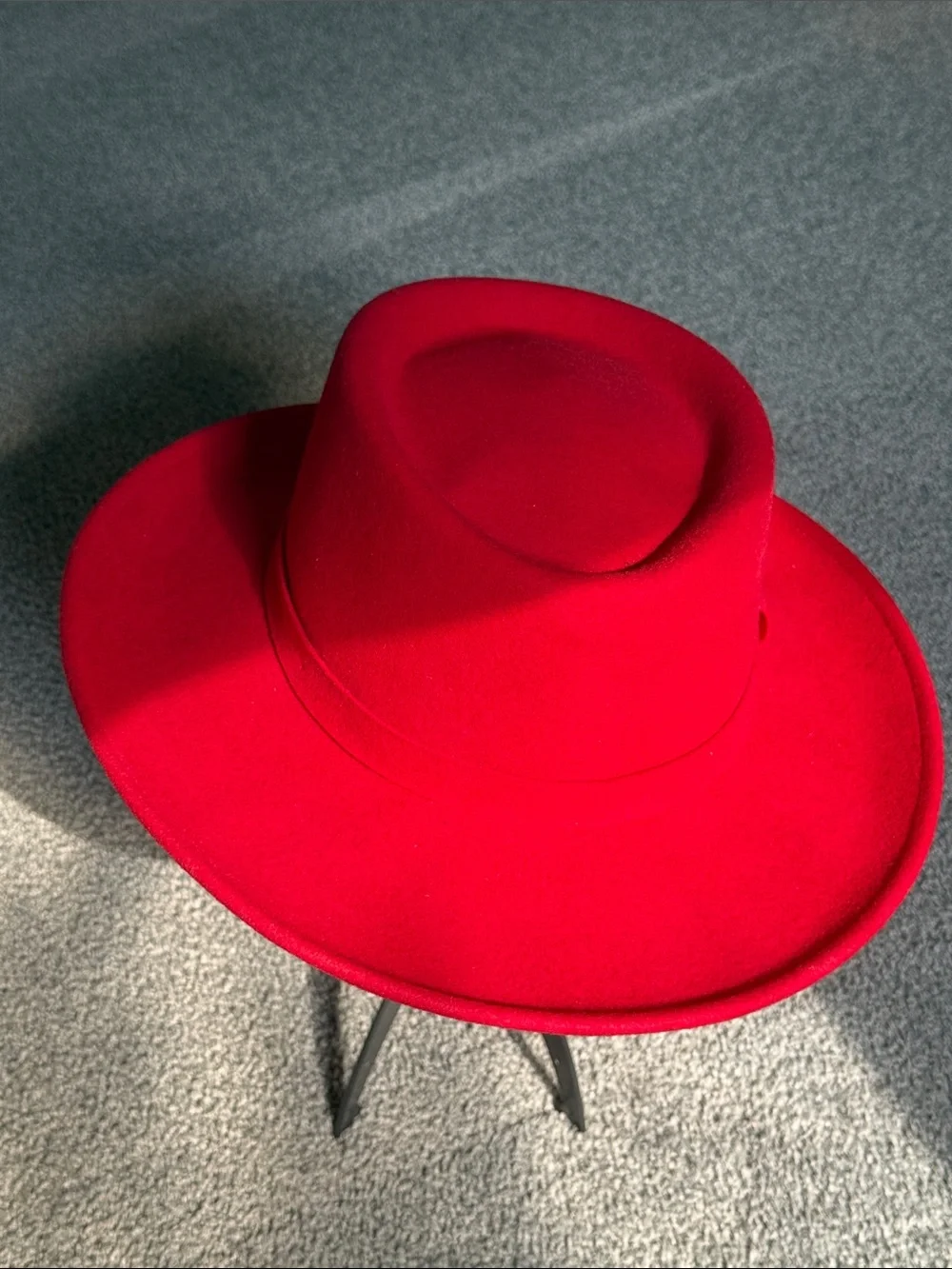 Outback Trading Company Red Fedora Ascott 1322. Wide-Brim-100% Wool Felt. Size L
